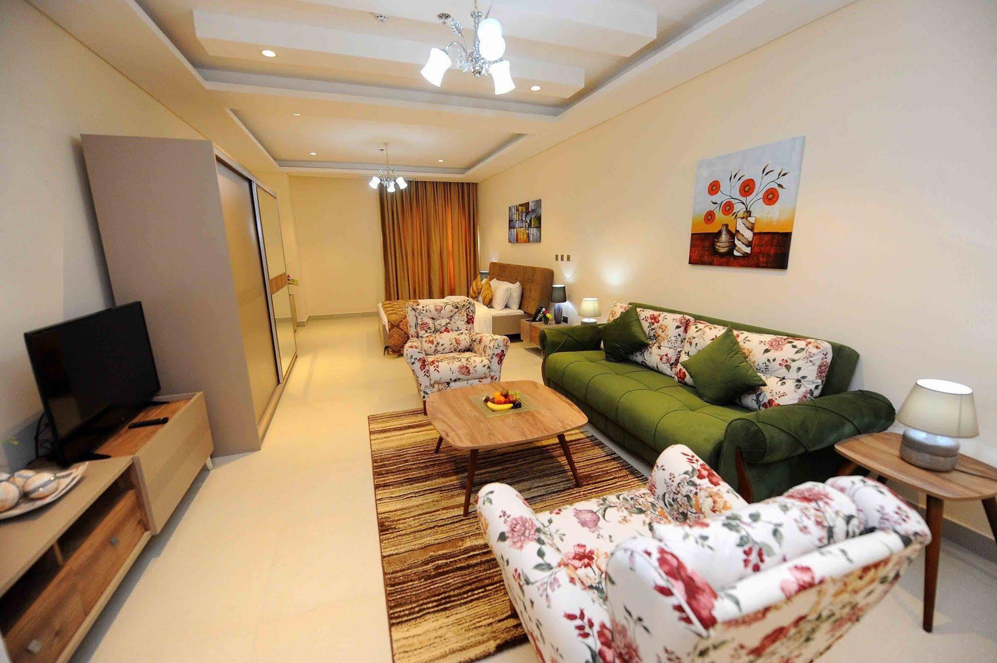 Al Mansour Park Inn Hotel&Apartment Ad Dawhah Esterno foto